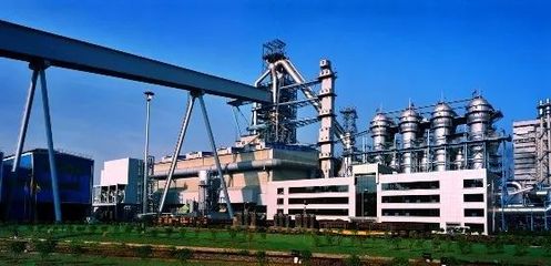 紀(jì)念改革開(kāi)放40周年“萬(wàn)里行”走進(jìn)太鋼 從煤炭起航的綠色轉(zhuǎn)型之路